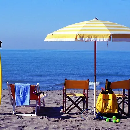 Frühstückspension Raffaelli Villino Limoni 3*