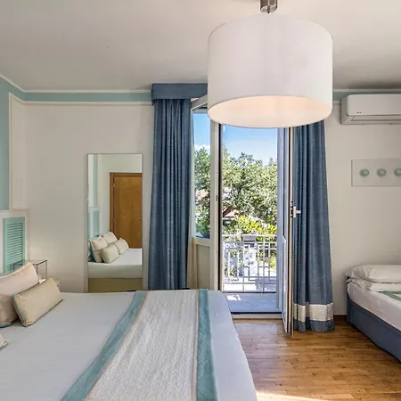 Raffaelli Villino Limoni 3* フォルテ・デイ・マルミ