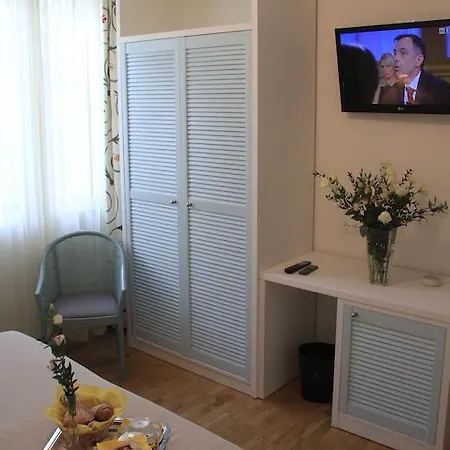 Raffaelli Villino Limoni Nocleg ze śniadaniem