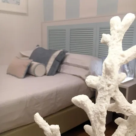 Raffaelli Villino Limoni ベッド・アンド・ブレックファスト フォルテ・デイ・マルミ