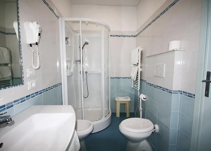 Raffaelli Villino Limoni Bed & Breakfast 3*