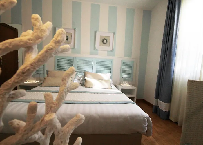 Bed & Breakfast Raffaelli Villino Limoni 3*